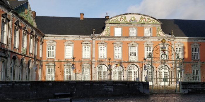 Gebouw - Bâtiment