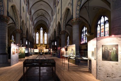 Tentoonstelling "Fantasie of realiteit? Glasgeheimen bij Van Eyck"