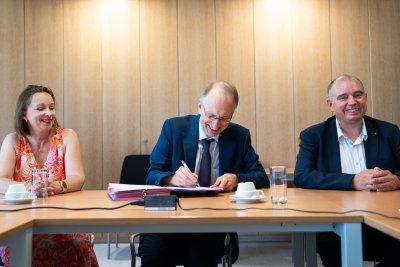 Signature de l'accord